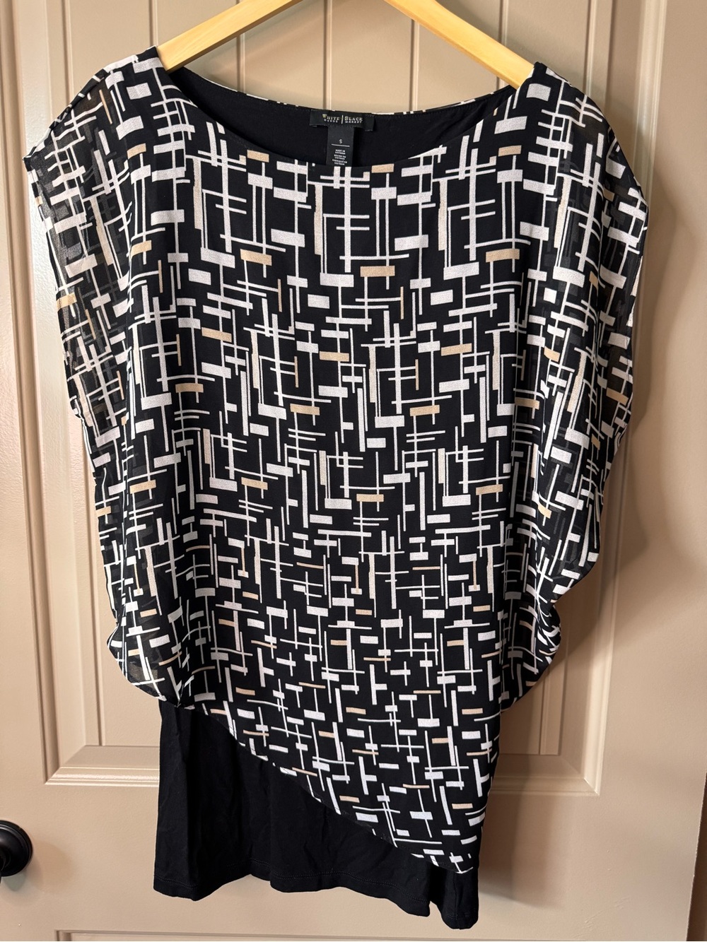 NWOT White House Black Market Geometric Sleeveless Overlay Blouse